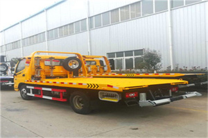 小西天附近拖车救援搭电